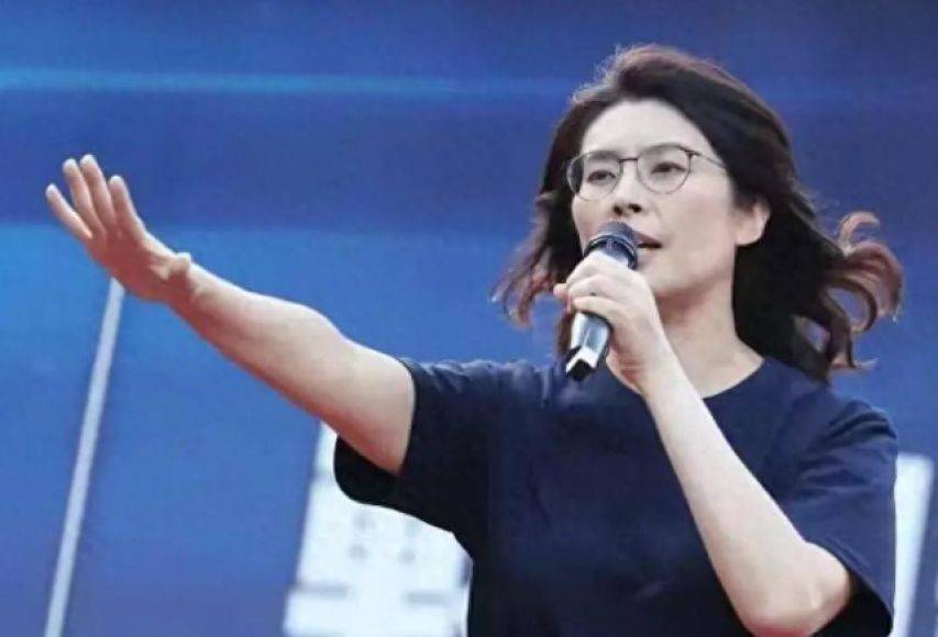 世界杯信用盘代理申请
_登机赴京前世界杯信用盘代理申请
,郑丽文公布人事名单,朱立伦回应特殊,不准打破惯例!民进党当局急也晚了