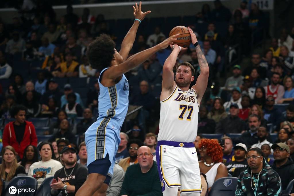 hga035怎么注册账号
_东契奇44+12+6里夫斯21+4+4 NBA杯湖人擒灰熊