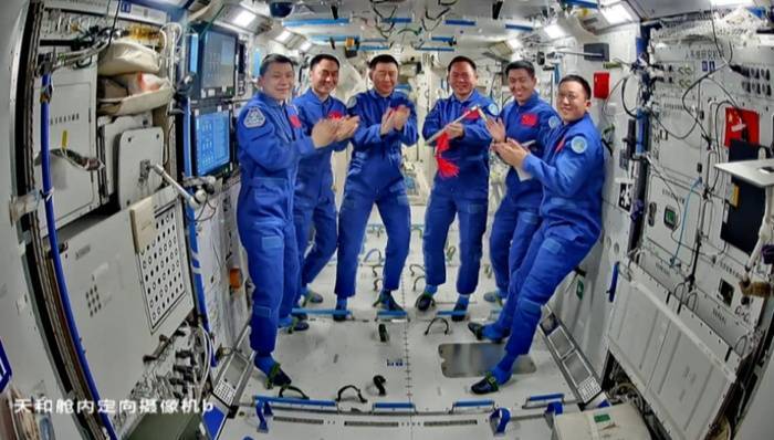 hga010客户端
_疑似遭空间微小碎片撞击hga010客户端
，神舟二十号返回任务将推迟进行