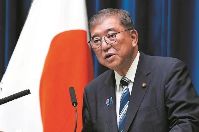 皇冠信用盘平台出租
_日本前首相鸠山由纪夫、野田佳彦、石破茂接连公开反对