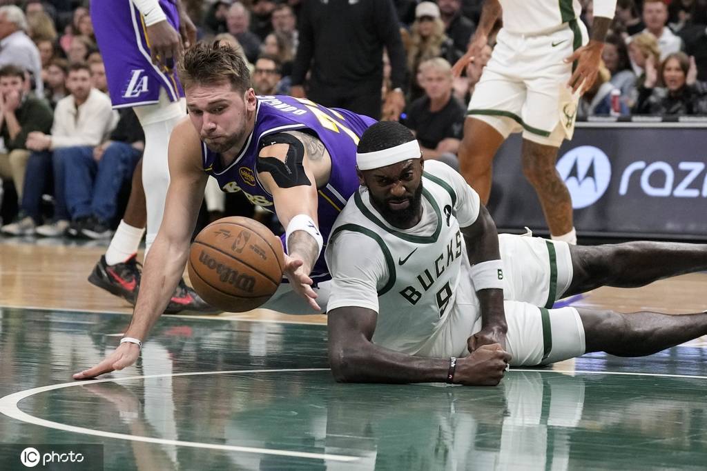 皇冠信用盘结算日
_东契奇41+9字母空砍32+10 湖人胜雄鹿结束五连客