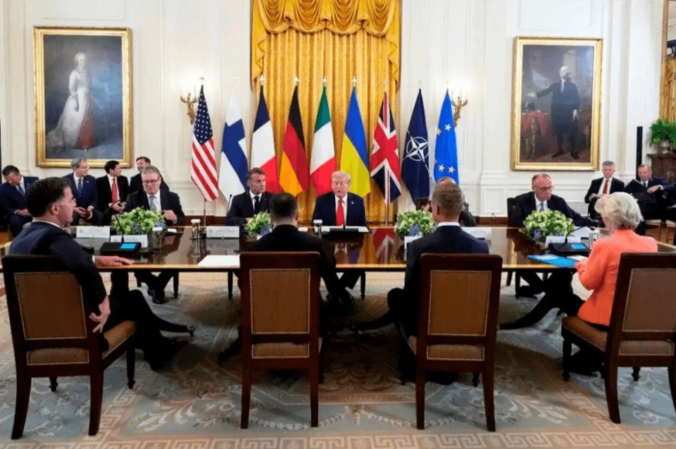 皇冠abcd类型网
_特朗普发了2个帖子皇冠abcd类型网
，暗示乌克兰再次攻打俄本土