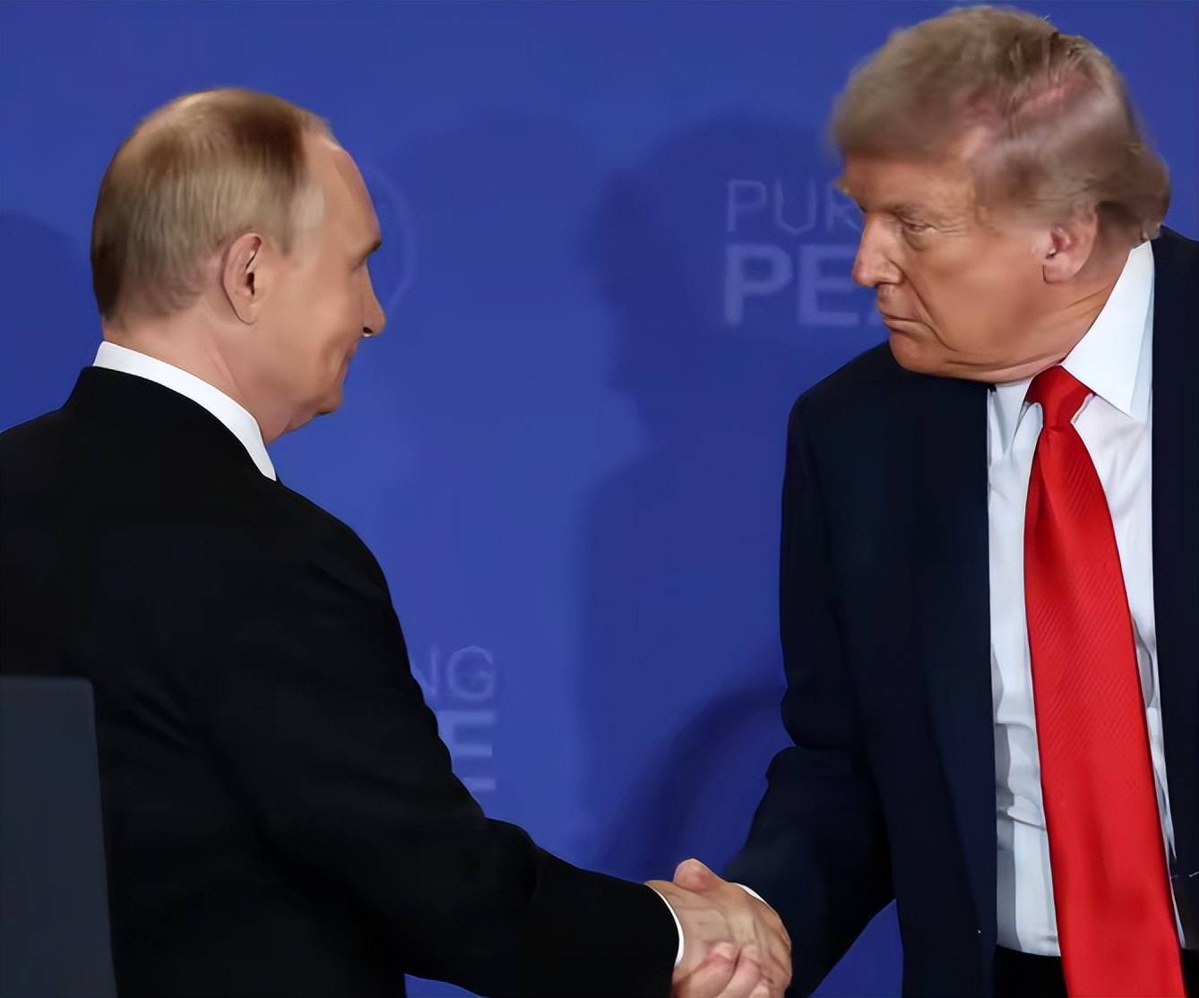 皇冠信用出租_结束了！泽连斯基发表全国讲话皇冠信用出租，28条砍至19条换和平，乌克兰人狂欢：终于不用提心吊胆