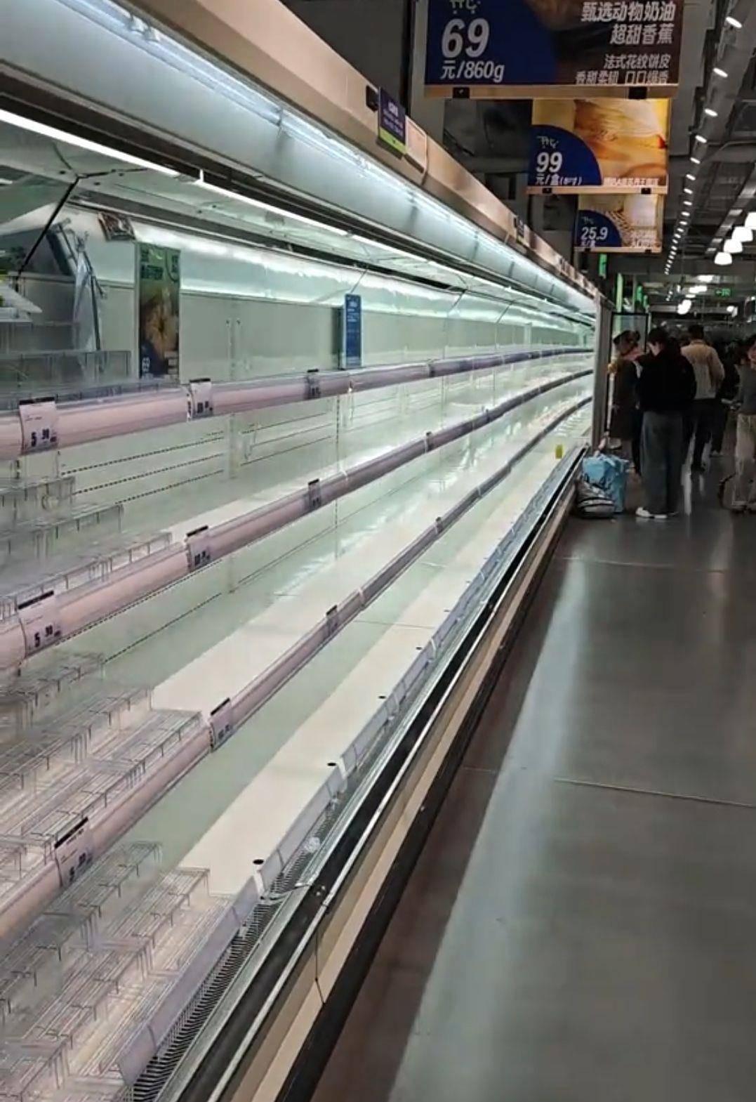 皇冠信用網会员开户申请
_山西零售龙头“美特好”多家门店闭店调改皇冠信用網会员开户申请
,部分门店出现货架大面积空置、购物限流、退卡时间长,相关部门已与企业对接,太原市消协:此次是调改并非彻底停业