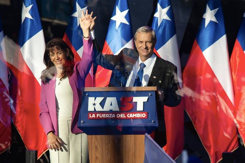 皇冠信用网如何开户
_极右翼候选人卡斯特当选智利总统皇冠信用网如何开户
,“父亲曾是纳粹”