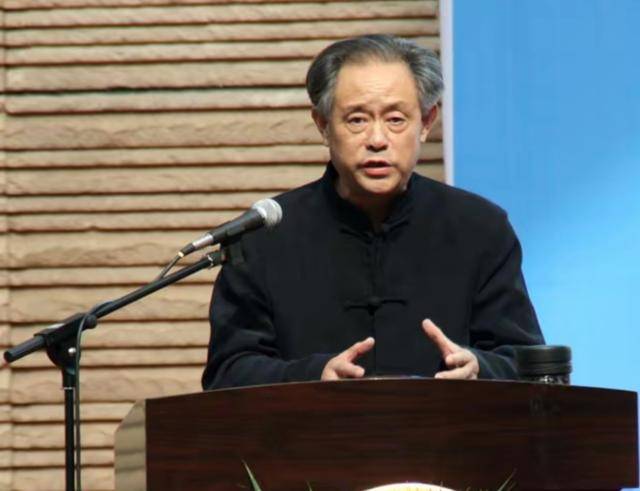 保德比斯基vs胡特尼克_徐湖平关系网曝光保德比斯基vs胡特尼克，背景果然不简单