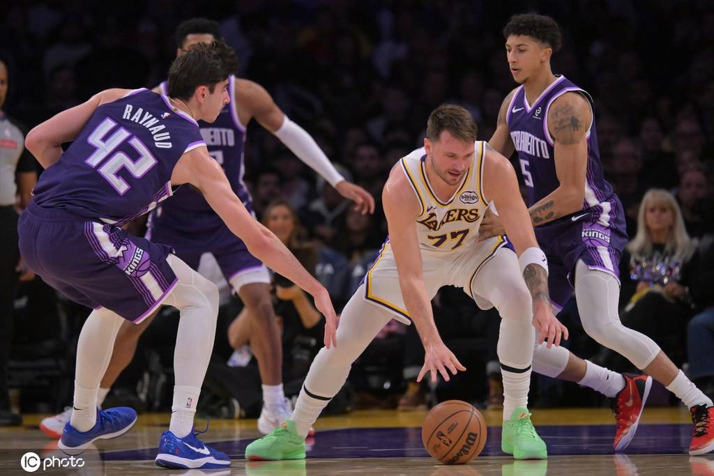 意大利(女) vs德国(女)_詹姆斯24+5东契奇34+5+7 湖人大胜国王结束三连败