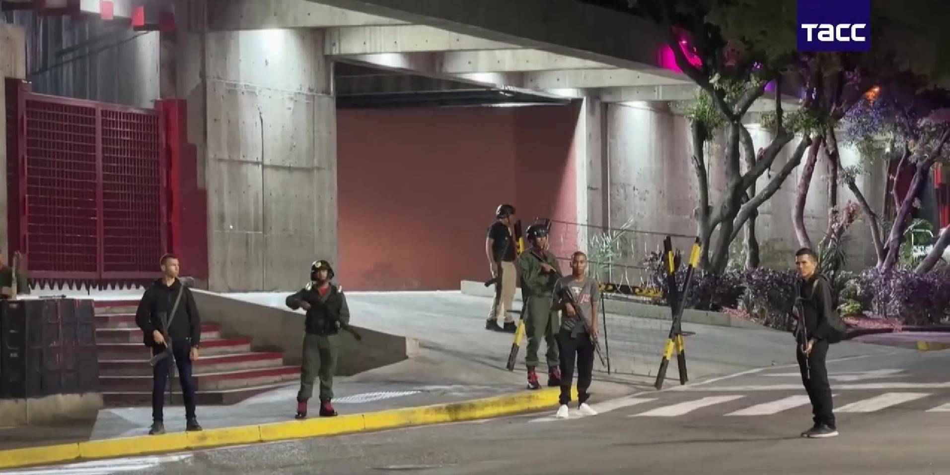 皇冠信用网登陆网址_真实战场太惨烈！遭遇美军突袭皇冠信用网登陆网址，古巴军团拒绝投降，61岁上校战死