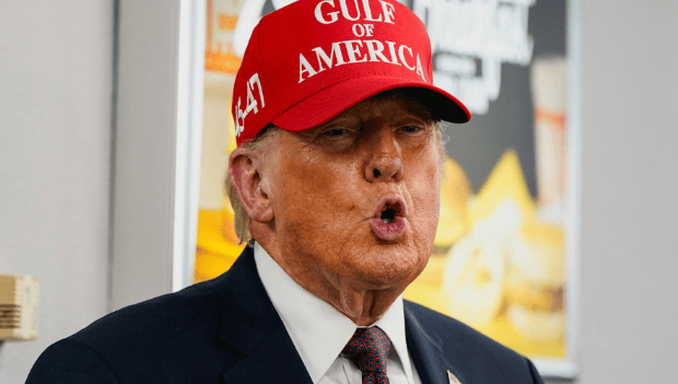 皇冠信用网代理注册_特朗普果然出尔反尔！上午说伊朗战争快结束皇冠信用网代理注册，晚上就放狠话要打到底