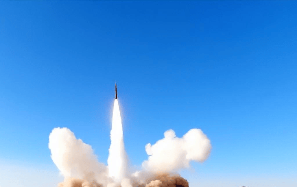 皇冠登一登二登三区别
_美媒:伊朗航母被击沉后皇冠登一登二登三区别
,东风17升级版亮剑,美军承认无法被拦截