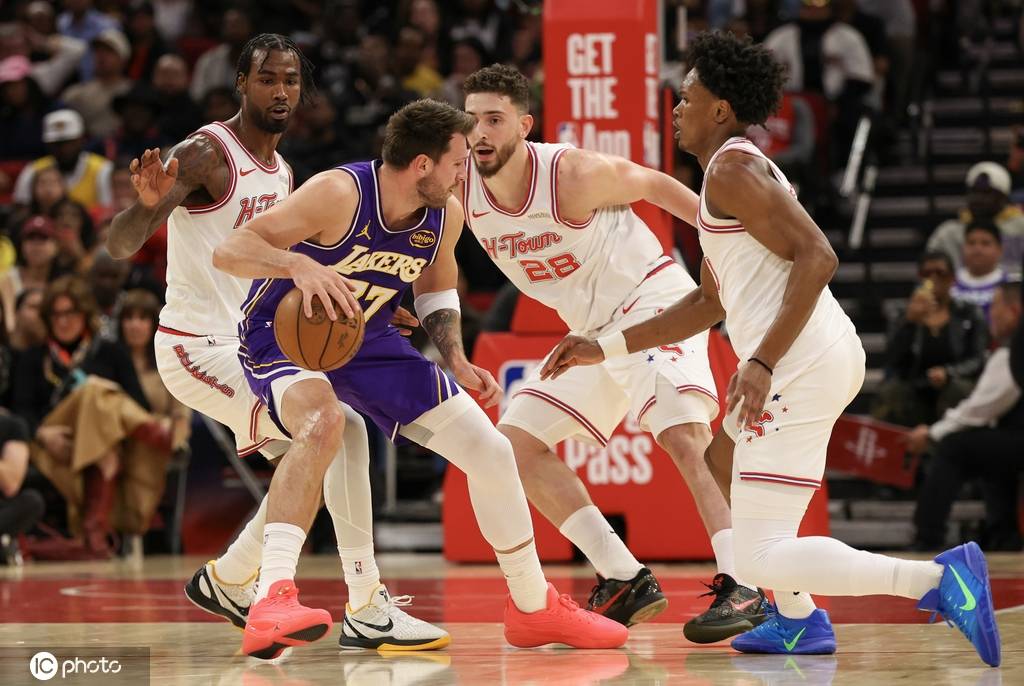 皇冠足球管理平台出租_东契奇40+9+10杜兰特18分 老詹30分湖人三天内双杀火箭