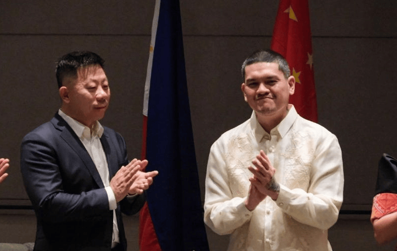 皇冠体育
_菲律宾政坛变天?马科斯被催辞职皇冠体育
,杜特尔特之子担任党总裁