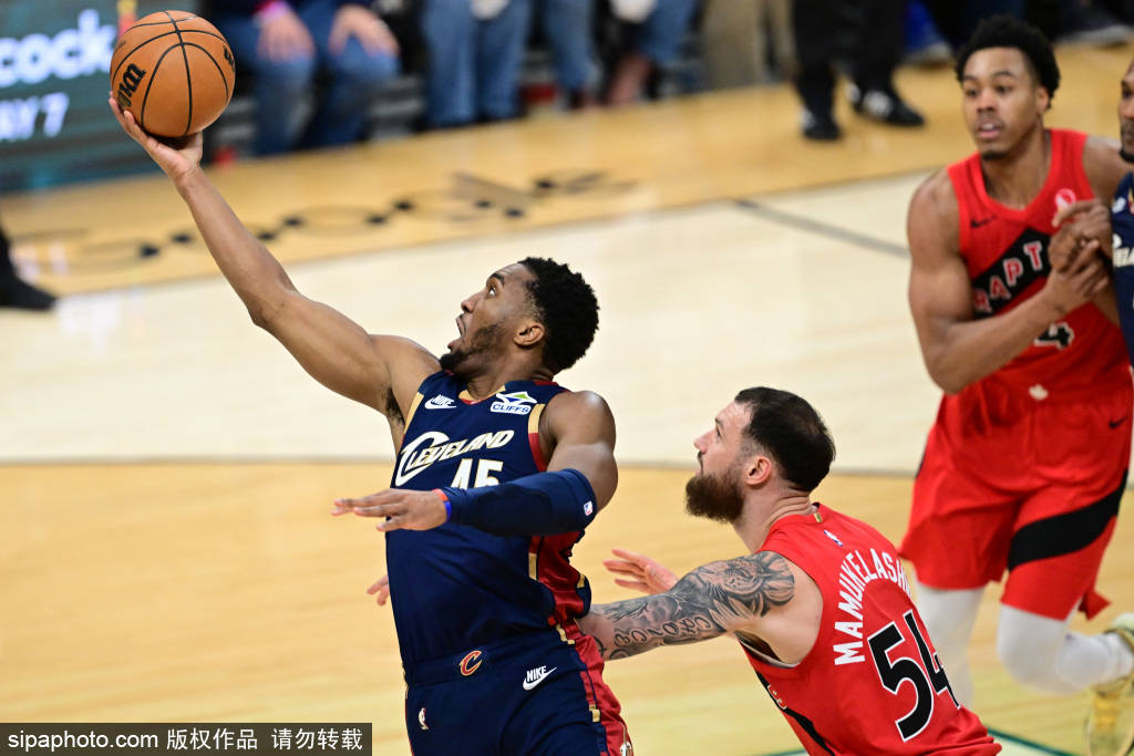 皇冠信用网注册开户_NBA季后赛半决赛前瞻：四大战役皇冠信用网注册开户，巨星碰撞！