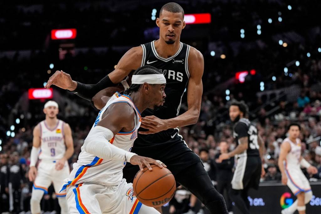 美国足球甲组联赛_NBA｜马刺再胜雷霆追平系列赛美国足球甲组联赛，一场定胜负的西决要来了