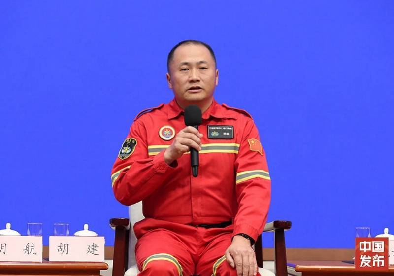 德国甲组联赛
_打捞重庆坠江公交德国甲组联赛
,托起韩国世越号:一位救捞人的生死26年