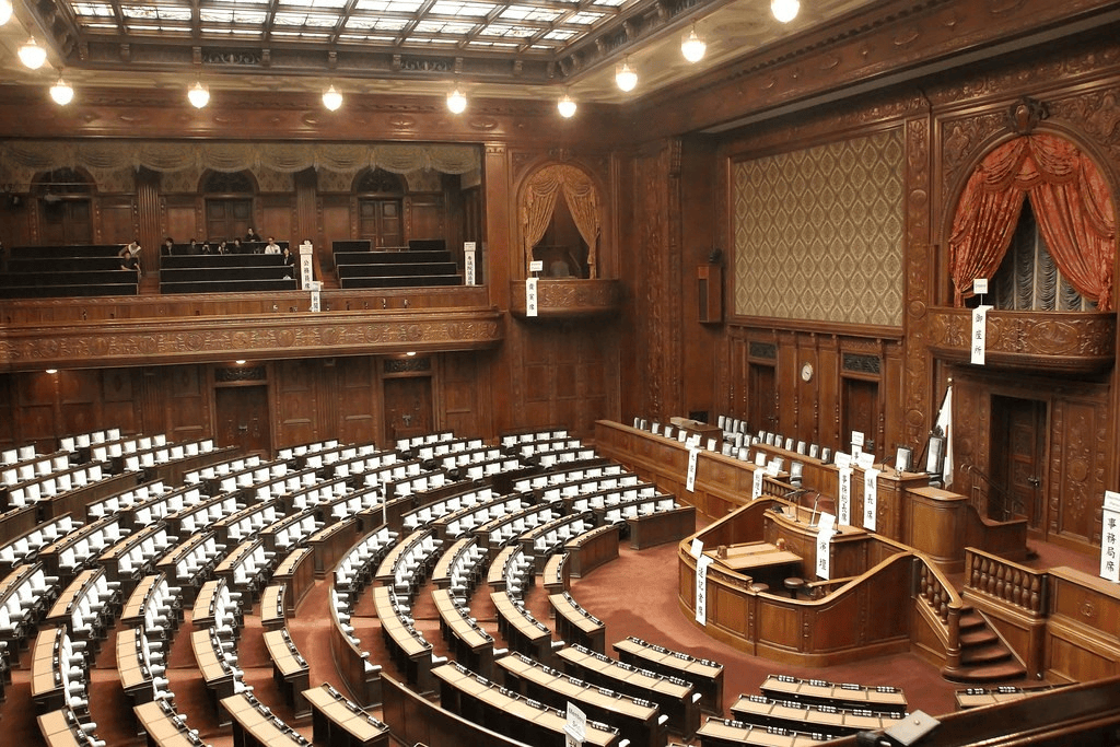 德国甲组联赛_高市早苗飘了德国甲组联赛，判断中国会主动找日本和解，左等右等就是等不来
